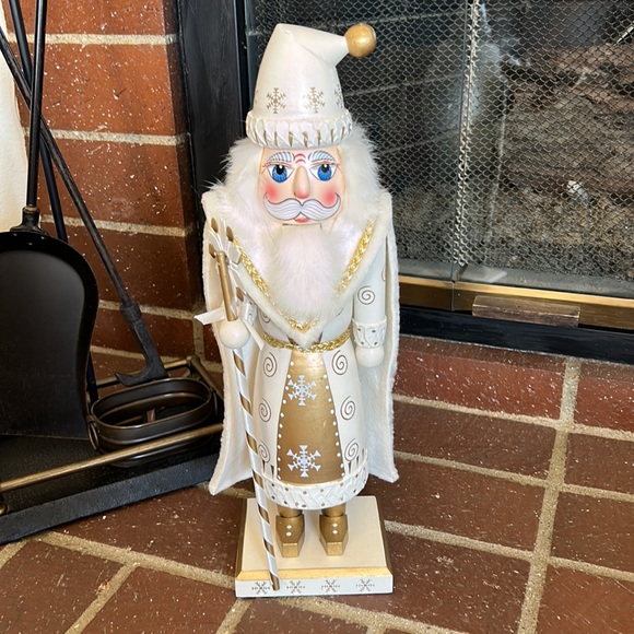 Rare! Vintage 1996 Old World Nutcracker Village  16" White & Gold Winter Santa - Picture 1 of 11